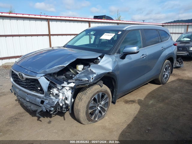 Toyota Highlander Xle 2023 5TDKDRBH1PS517366 Image 2