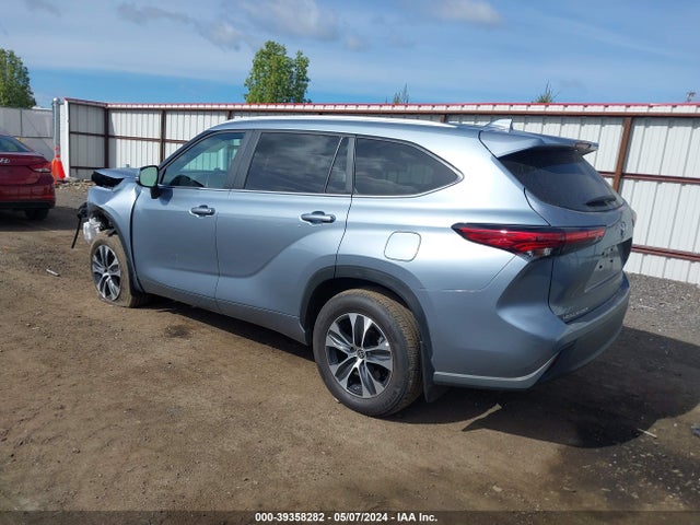 Toyota Highlander Xle 2023 5TDKDRBH1PS517366 Image 3