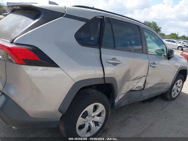 Toyota RAV4 LE 2019 2T3H1RFV0KW030959 Image 6