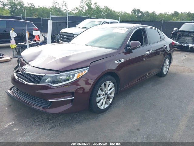 KIA Optima Lx 2017 5XXGT4L34HG146074 Image 2