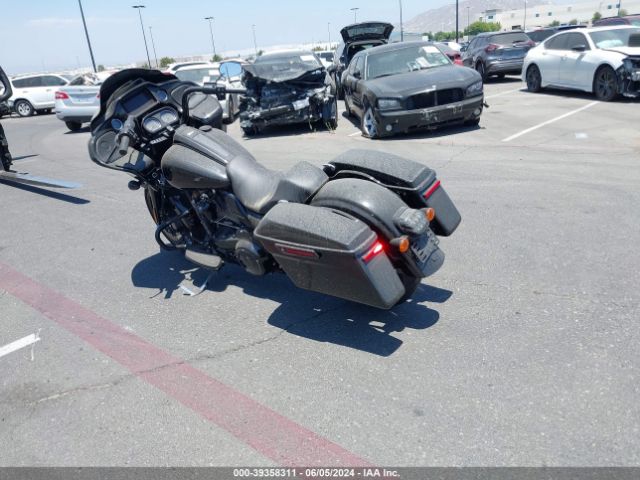 2022 HARLEY-DAVIDSON FLTRXST 1HD1ACL26NB638408 Photo 2