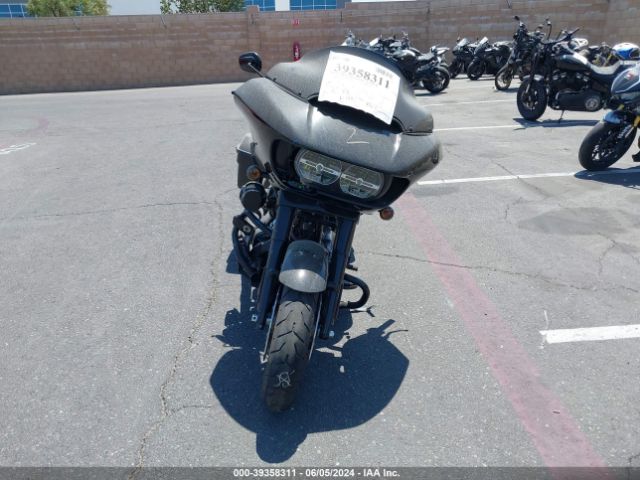 2022 HARLEY-DAVIDSON FLTRXST 1HD1ACL26NB638408 Photo 4
