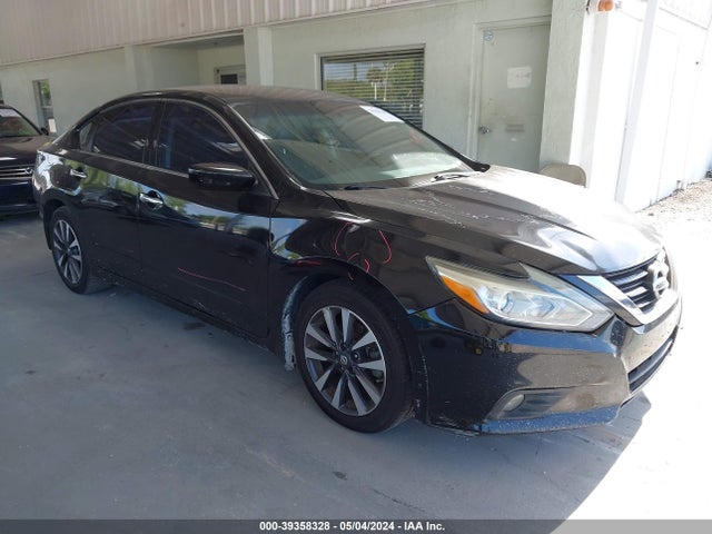 Nissan Altima 2.5 Sr 2017 1N4AL3AP5HN321903 головне зображення