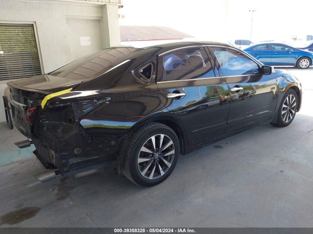 Nissan Altima 2.5 Sr 2017 1N4AL3AP5HN321903 Image 4