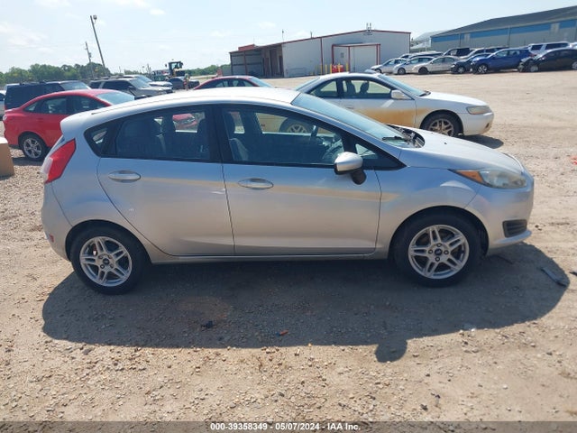 Ford FIESTA SE 2017 3FADP4EJ6HM104755 Image 13
