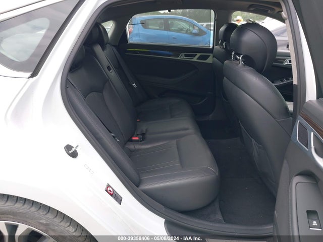 Genesis G80 3.8 2017 KMHGN4JE0HU206517 Image 8