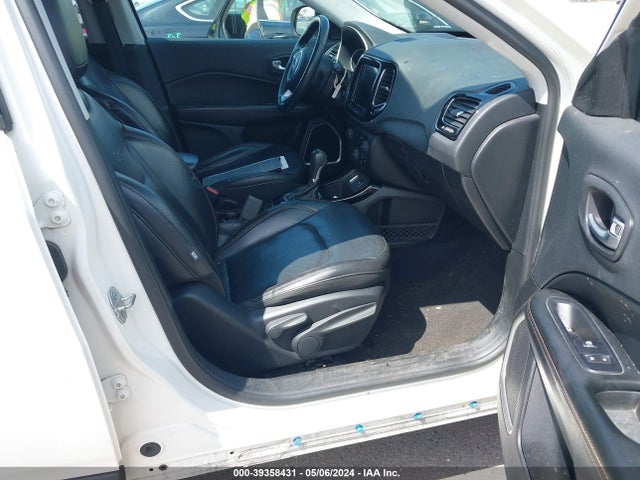 3C4NJCCB2KT662380 Jeep Compass Limited Fwd