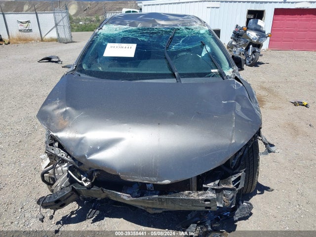 Toyota COROLLA LE 2018 2T1BURHE7JC986121 Image 13