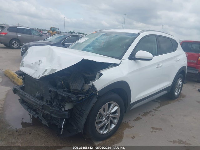 Hyundai TUCSON SEL 2018 KM8J33A40JU666487 Image 2