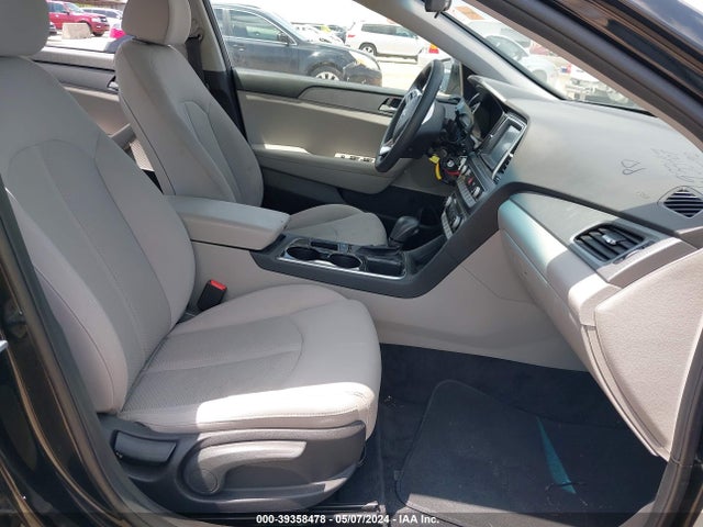 Hyundai SONATA SE 2018 5NPE24AF1JH655590 Image 5
