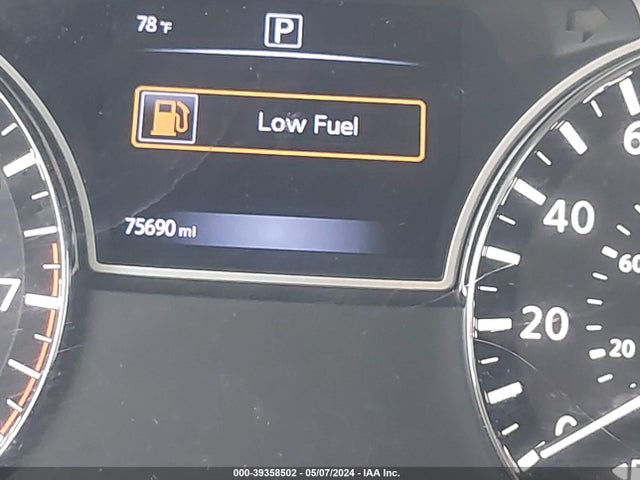 Nissan Pathfinder Sl 2017 5N1DR2MN4HC900852 Image 16
