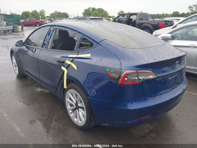 Tesla Model 3 Long Range Dual Motor All-wheel Drive 2022 5YJ3E1EB4NF256200 Image 3