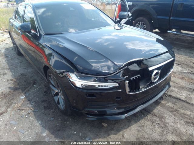 LVY982AK2JP032087 Volvo S90 T5 Momentum