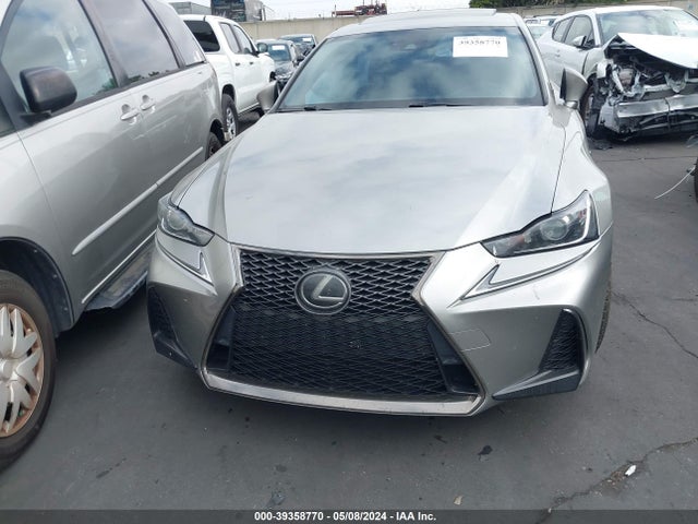 Lexus IS 300 2018 JTHBA1D29J5071482 Image 12