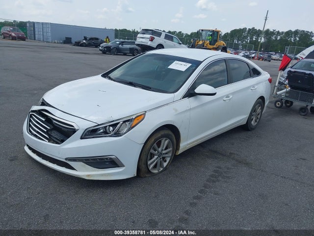 Hyundai SONATA SE 2015 5NPE24AF1FH206496 Image 2