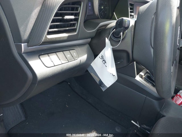 Hyundai ELANTRA SE 2020 5NPD74LF4LH503476 Image 18