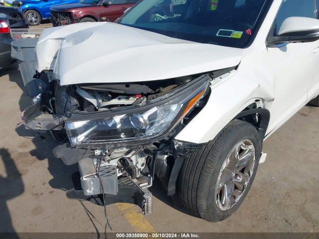 Toyota Highlander Limited Platinum 2018 5TDDZRFH6JS912817 Image 6