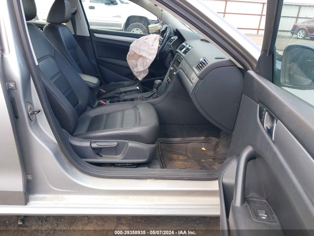 Volkswagen Passat 2.5l Wolfsburg Edition 2014 1VWAP7A33EC020733 Image 5