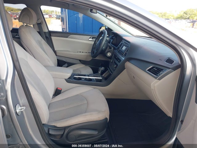 Hyundai SONATA SE 2015 5NPE24AF4FH104190 Image 5