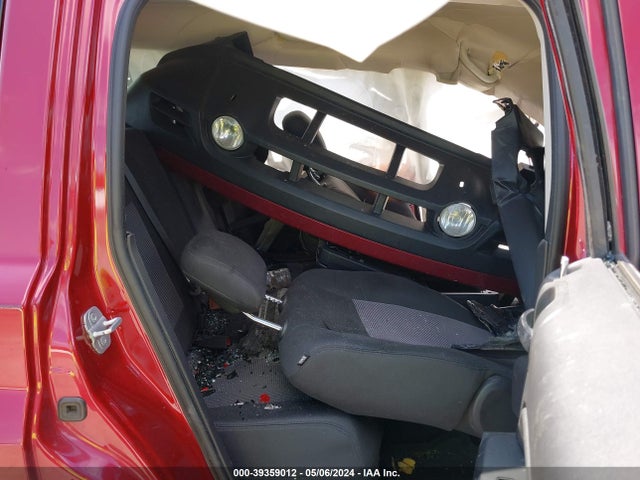 1C4NJRFB4ED583172 Jeep Patriot Latitude