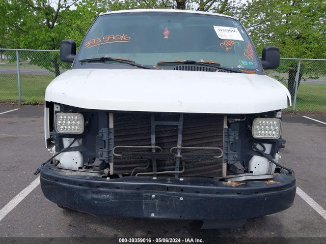 Chevrolet Express 2500 Work Van 2015 1GCWGFCF3F1238923 Image 6