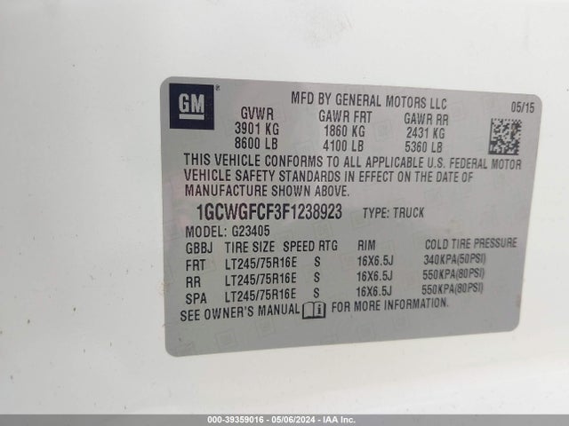 Chevrolet Express 2500 Work Van 2015 1GCWGFCF3F1238923 Image 9