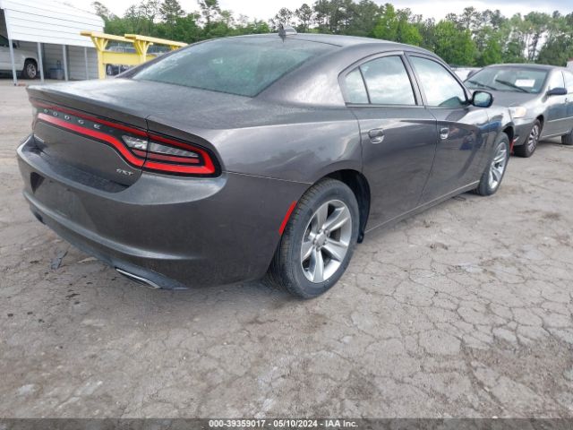 2C3CDXHGXFH862047 Dodge Charger Sxt