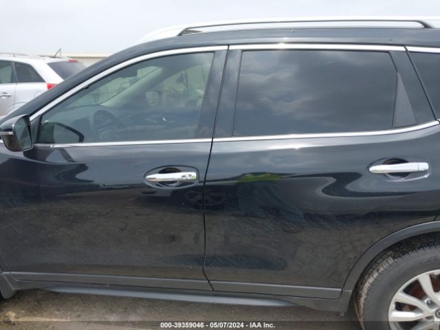 5N1AT2MT1JC831269 Nissan ROGUE SV