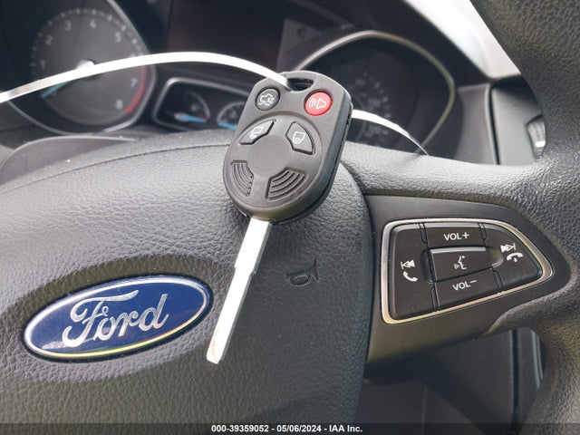 Ford FOCUS SE 2017 1FADP3FE2HL276553 Image 11