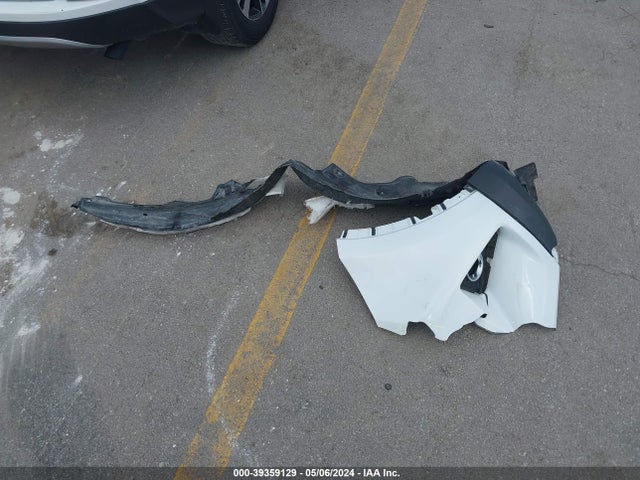 Toyota Rav4 Xle 2018 JTMRFREV6JD248214 Image 12