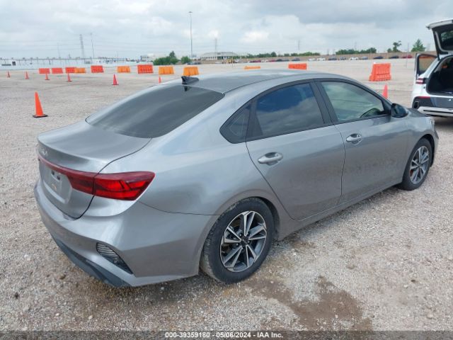 3KPF24AD7RE759892 KIA Forte Lxs