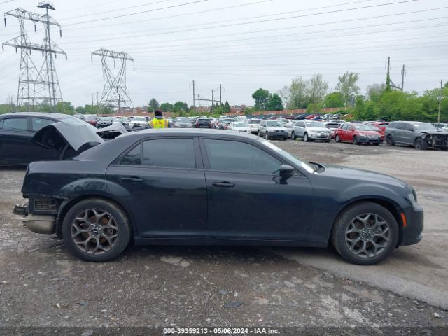 2C3CCAGG2GH142552 Chrysler 300