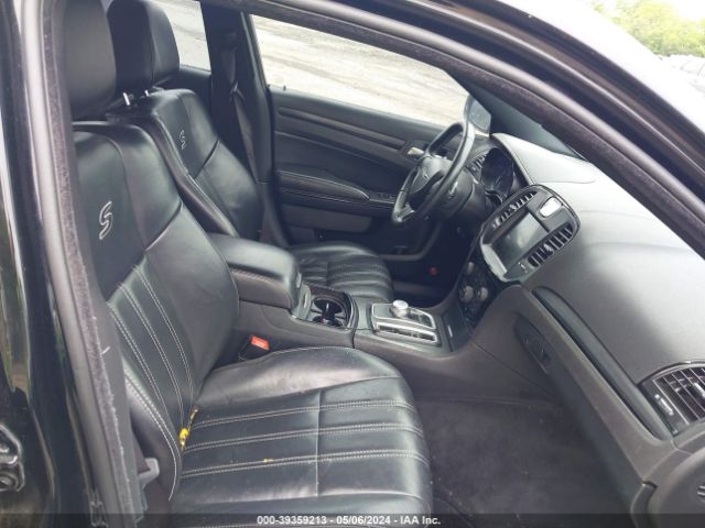 2C3CCAGG2GH142552 Chrysler 300
