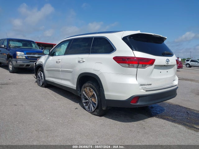 Toyota Highlander Xle 2019 5TDJZRFH8KS566290 Image 3