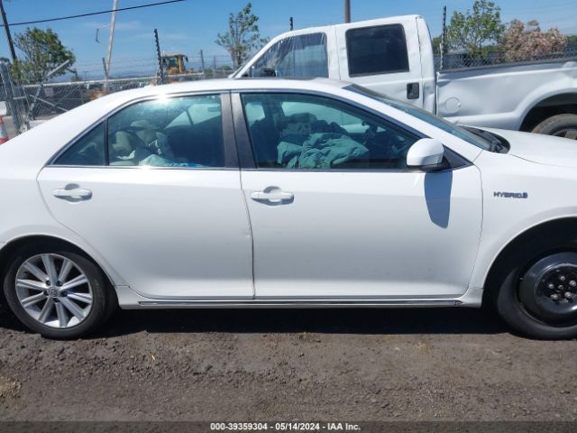 4T1BD1FK4EU114820 Toyota Camry Hybrid Xle