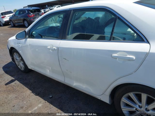4T1BD1FK4EU114820 Toyota Camry Hybrid Xle