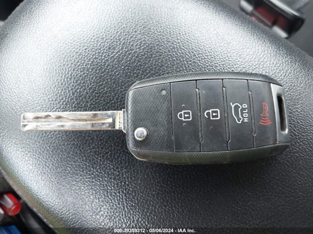 KIA Soul 2016 KNDJN2A24G7405149 Image 11