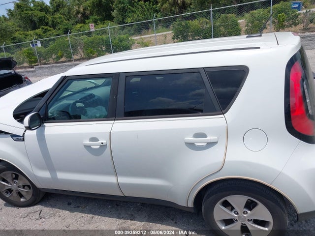 KIA Soul 2016 KNDJN2A24G7405149 Image 14