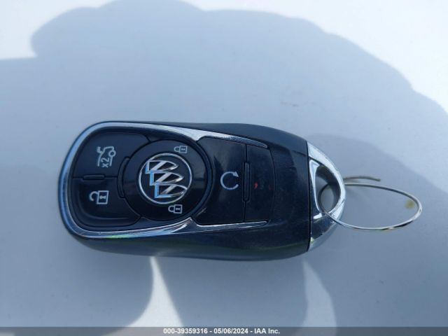 1G4ZP5SS8HU126282 Buick Lacrosse Essence