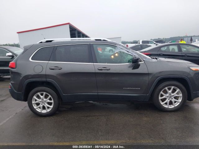 1C4PJLCBXFW566652 Jeep Cherokee Latitude