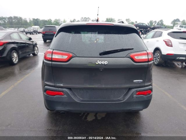 1C4PJLCBXFW566652 Jeep Cherokee Latitude