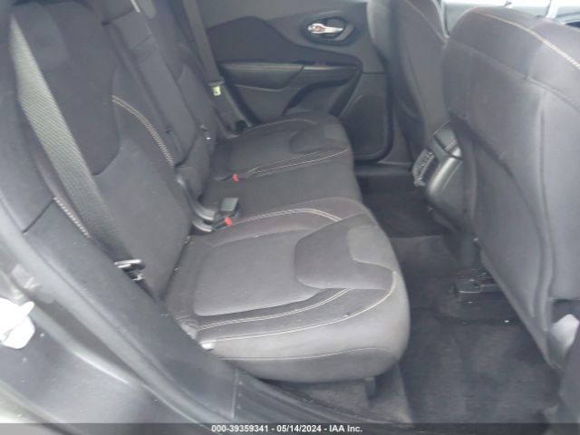 1C4PJLCBXFW566652 Jeep Cherokee Latitude