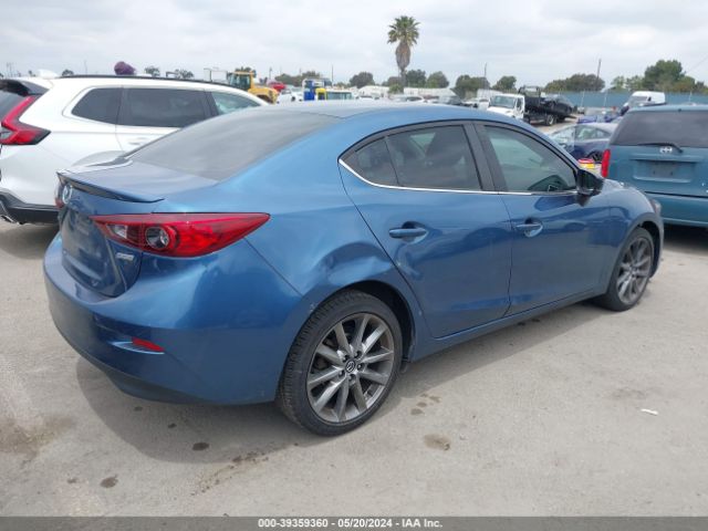 3MZBN1V38JM188362 Mazda Mazda3 Touring