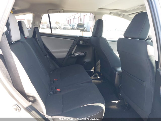 Toyota Rav4 Xle 2016 2T3WFREV5GW295345 Image 8