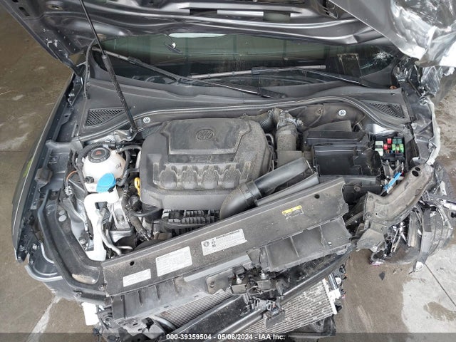 1VWBA7A33JC000899 Volkswagen Passat 2.0t Se