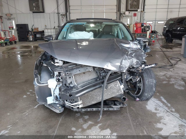 1VWBA7A33JC000899 Volkswagen Passat 2.0t Se