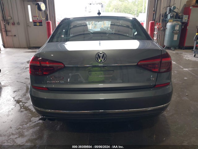 1VWBA7A33JC000899 Volkswagen Passat 2.0t Se