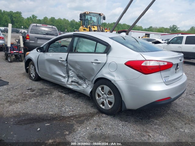 KIA FORTE LX 2015 KNAFK4A64F5371850 Image 3