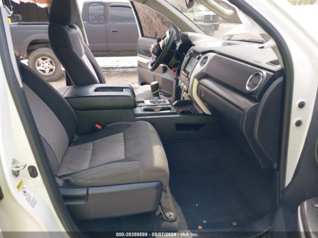 5TFEM5F14HX113539 Toyota Tundra Sr5 4.6l V8