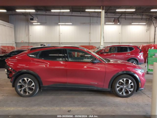 3FMTK3SUXNMA23942 Ford Mustang Mach-e Premium